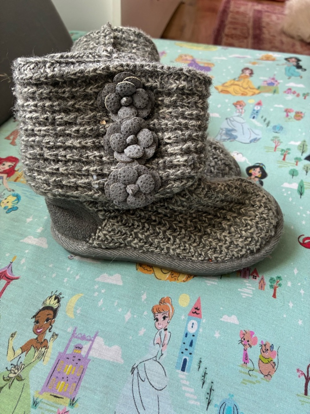 jumping beans Gray Knit Flower Booties - Girls